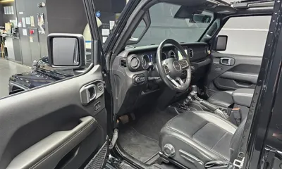 Jeep Wrangler 2021, 69191 км, за 25981.63 USD - фото 10