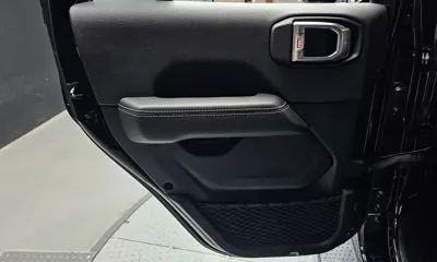 Jeep Wrangler 2021, 69191 км, за 25981.63 USD - фото 25