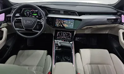 Audi e-tron 2023, 46317 км, за 41578.56 USD - фото 7