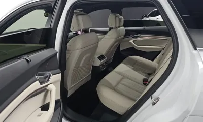 Audi e-tron 2023, 46317 км, за 41578.56 USD - фото 12