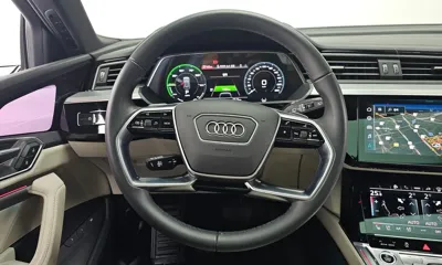 Audi e-tron 2023, 46317 км, за 41578.56 USD - фото 13