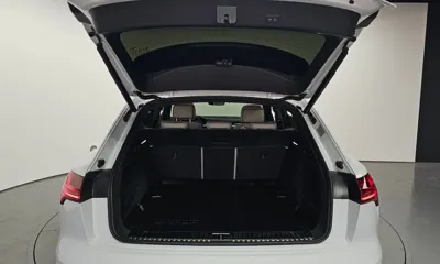 Audi e-tron 2023, 46317 км, за 41578.56 USD - фото 20