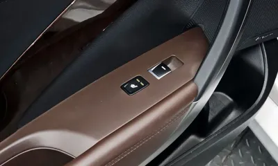 Hyundai Grandeur 2016, 161815 км, за 4238.41 USD - фото 19
