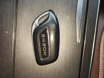 Roewe RX5 Max 2023, 41600 км, за 8563.7 USD - фото 9
