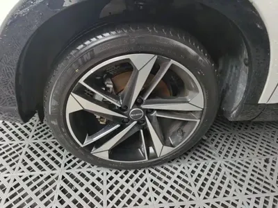 Roewe RX5 Max 2023, 41600 км, за 8563.7 USD - фото 23