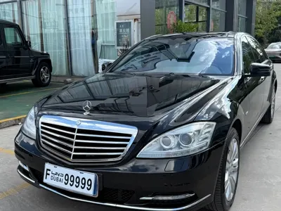 Mercedes-Benz S-Class 2013, 170000 км, за 21543.63 USD