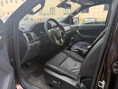 Ford Everest 2017, 170000 км, за 10299.63 USD