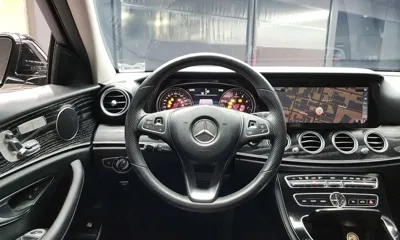 Mercedes-Benz E-Class 2018, 121097 км, за 10181.29 USD - фото 13
