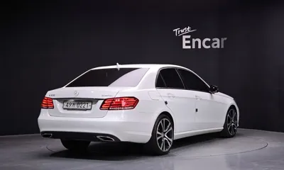 Mercedes-Benz E-Class 2016, 78377 км, за 9035.95 USD