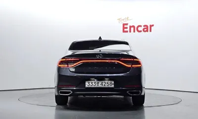 Hyundai Grandeur 2019, 70798 км, за 11093.61 USD