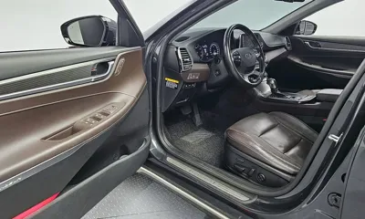 Hyundai Grandeur 2019, 70798 км, за 11093.61 USD - фото 11