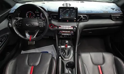 Hyundai Veloster 2019, 42706 км, за 7159.61 USD - фото 7
