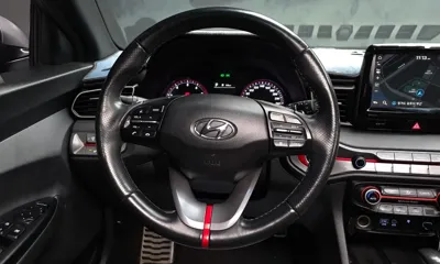 Hyundai Veloster 2019, 42706 км, за 7159.61 USD - фото 13