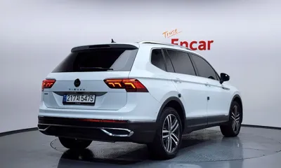 Volkswagen Tiguan 2022, 56237 км, за 18350.44 USD