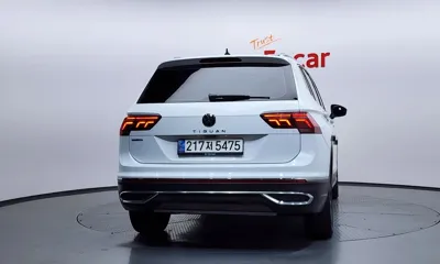 Volkswagen Tiguan 2022, 56237 км, за 18350.44 USD