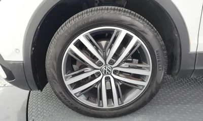 Volkswagen Tiguan 2022, 56237 км, за 18350.44 USD