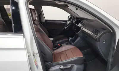 Volkswagen Tiguan 2022, 56237 км, за 18350.44 USD - фото 11