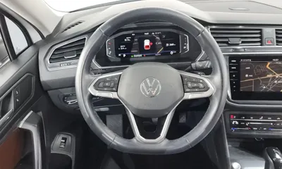 Volkswagen Tiguan 2022, 56237 км, за 18350.44 USD - фото 13