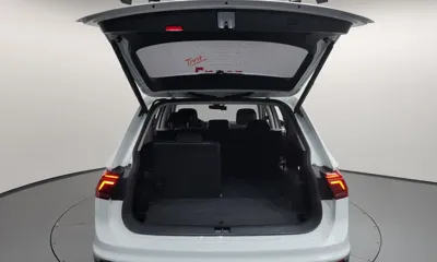 Volkswagen Tiguan 2022, 56237 км, за 18350.44 USD - фото 20