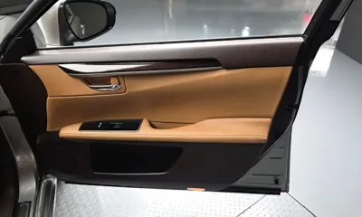 Lexus ES 2017, 86984 км, за 15628.05 USD - фото 24