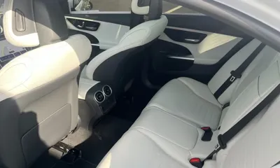 Mercedes-Benz C-Class 2025, 2200 км, за 25938.67 USD - фото 15