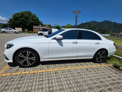 Mercedes-Benz E-Class 2021, 75000 км, за 21399.5 USD