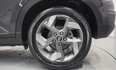 Hyundai Venue 2020, 44056 км, за 9572.18 USD - фото 22