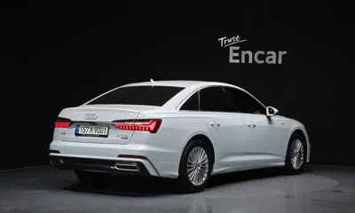Audi A6 2021, 115272 км, за 16865.27 USD