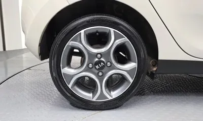 Kia Morning 2012, 126081 км, за 2344.21 USD