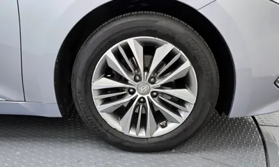 Hyundai Grandeur 2015, 193342 км, за 3907.28 USD