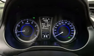 Hyundai Grandeur 2015, 193342 км, за 3907.28 USD - фото 8