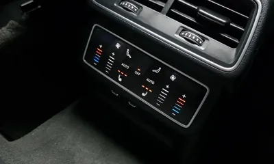 Audi A6 2023, 58667 км, за 22662.7 USD - фото 18