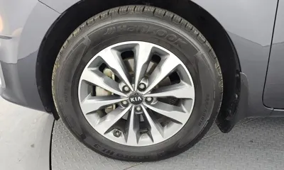Kia Canival 2016, 138894 км, за 6742.47 USD