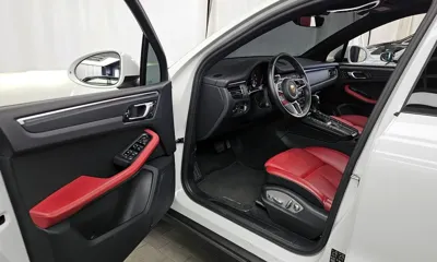 Porsche Macan 2021, 25532 км, за 39577.13 USD - фото 10