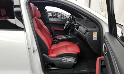 Porsche Macan 2021, 25532 км, за 39577.13 USD - фото 11