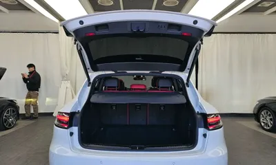 Porsche Macan 2021, 25532 км, за 39577.13 USD - фото 20