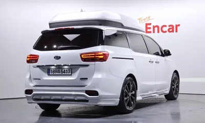 Kia Canival 2019, 88579 км, за 16451.93 USD