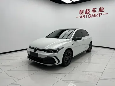 Volkswagen Golf 2022, 34000 км, за 20038.53 USD