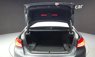 BMW 5-Series 2017, 44200 км, за 16404.1 USD - фото 20