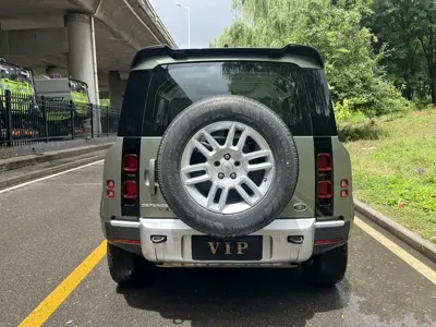 Land Rover Defender 2020, 75000 км, за 54148.45 USD