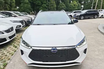 BYD e2 2021, 105399 км, за 8271 USD