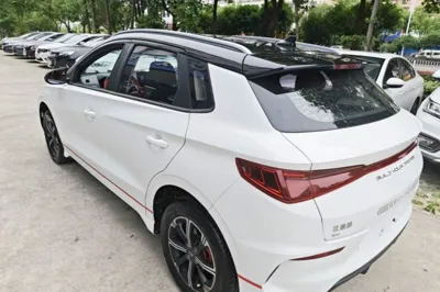 BYD e2 2021, 105399 км, за 8271 USD