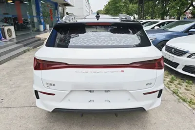 BYD e2 2021, 105399 км, за 8271 USD