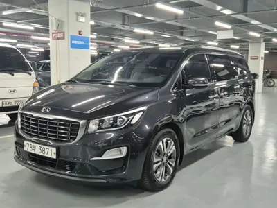 Kia Canival · 2019 год