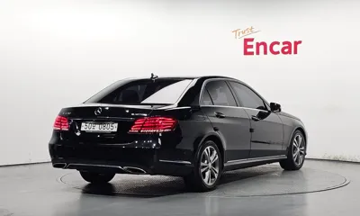Mercedes-Benz E-Class 2016, 86172 км, за 9452.68 USD