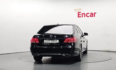 Mercedes-Benz E-Class 2016, 86172 км, за 9452.68 USD