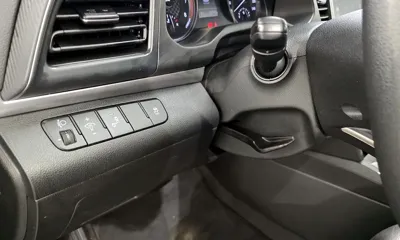 Hyundai Avante 2019, 89747 км, за 7680.19 USD - фото 15