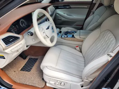Genesis G90 · 2020 год