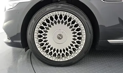 Genesis G90 2019, 179937 км, за 14237.89 USD