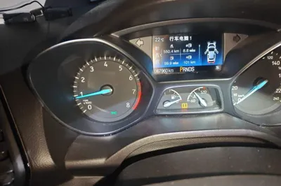 Ford Kuga 2017, 67900 км, за 6550 USD - фото 2